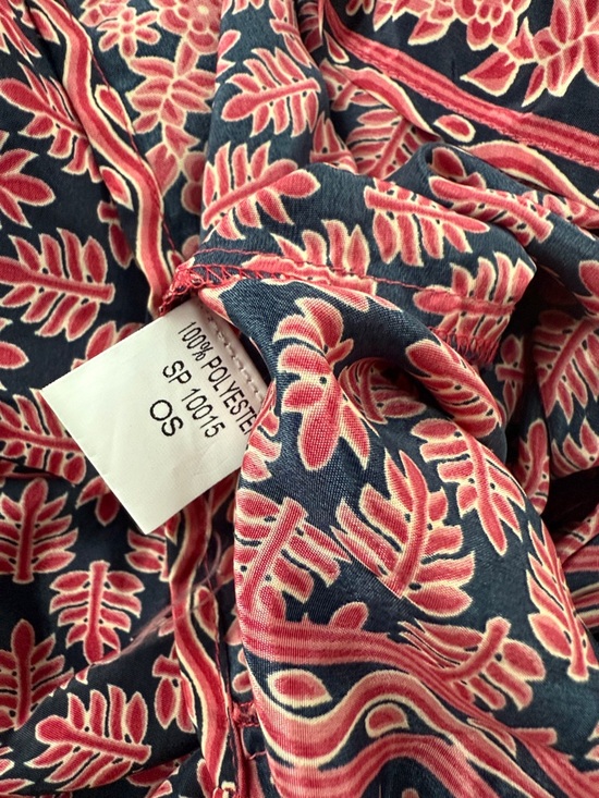 Elan Navy Top with Rose Leaf Print and Flowing Sleeves - Picture 9 of 9